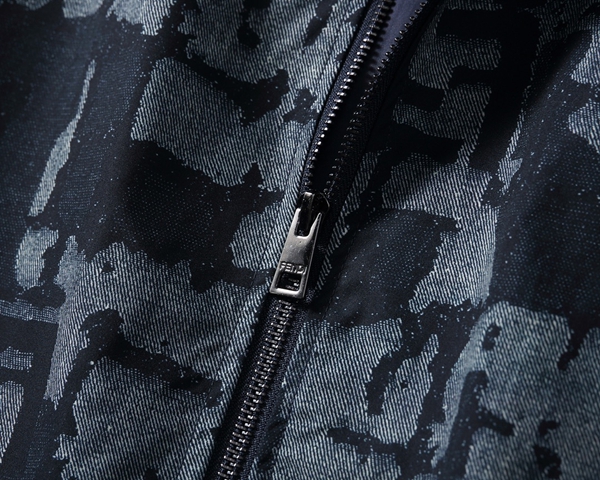 ブランドジャケット着用イメージ